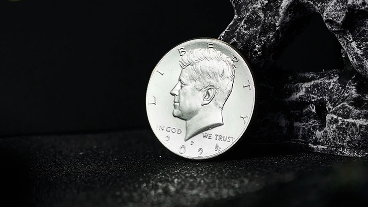Kungfu Coin by Bluether Magic and Raphael - Image 6